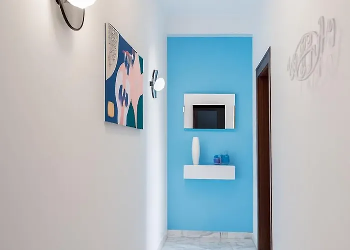 Roof And Sky Luxury In Center 3*