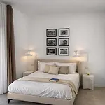 Πανσιόν Roof And Sky Luxury In Center 3*