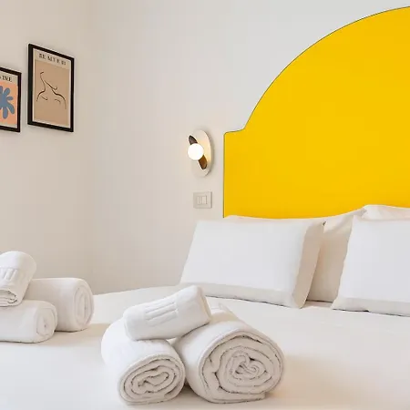 Guest house Roof And Sky Luxury In Center Sorrento